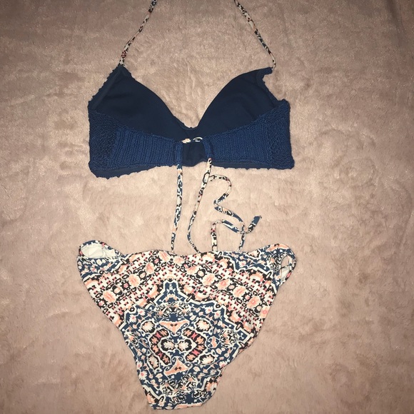 Bathing Suit Set - Picture 6 of 8